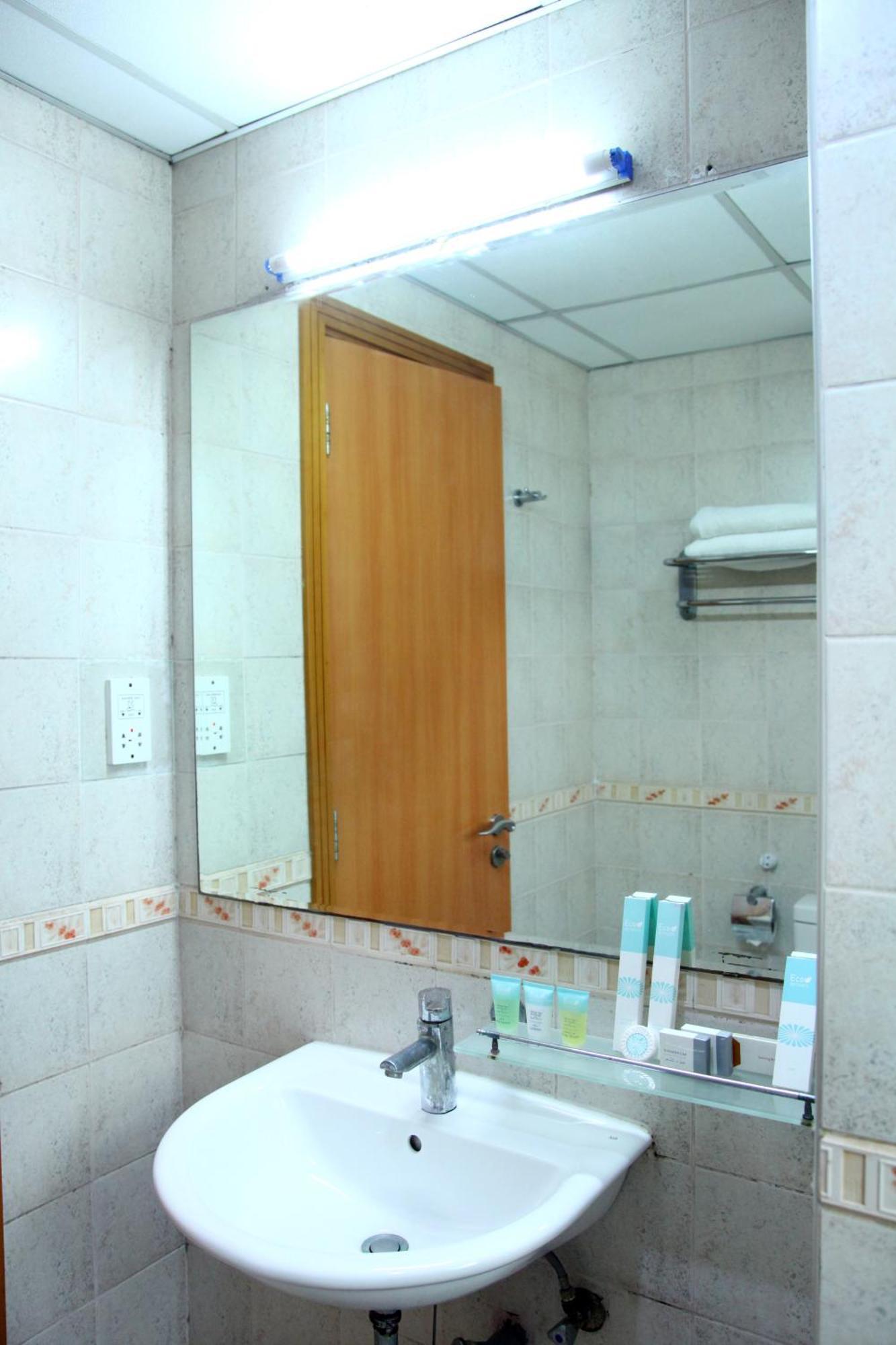 Ruwi Hotel Apartments, Sharjah Eksteriør bilde